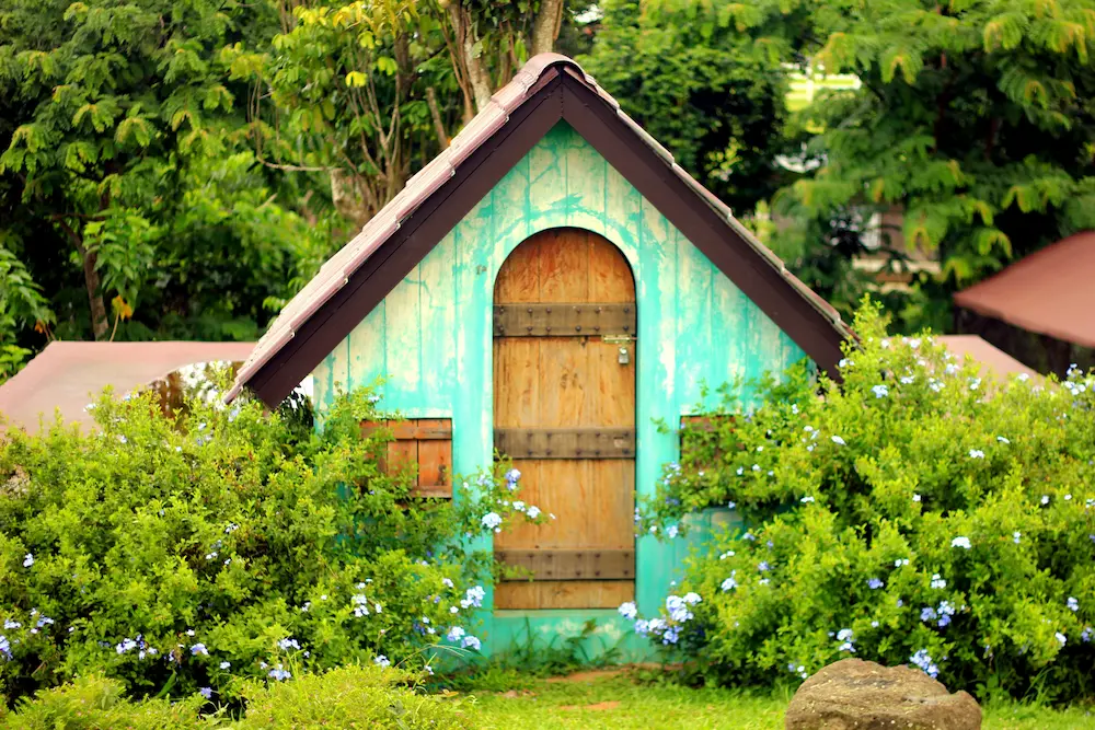 Garden Sheds — Wooden, Plastic, or Metal? What to Choose and Where to Put It